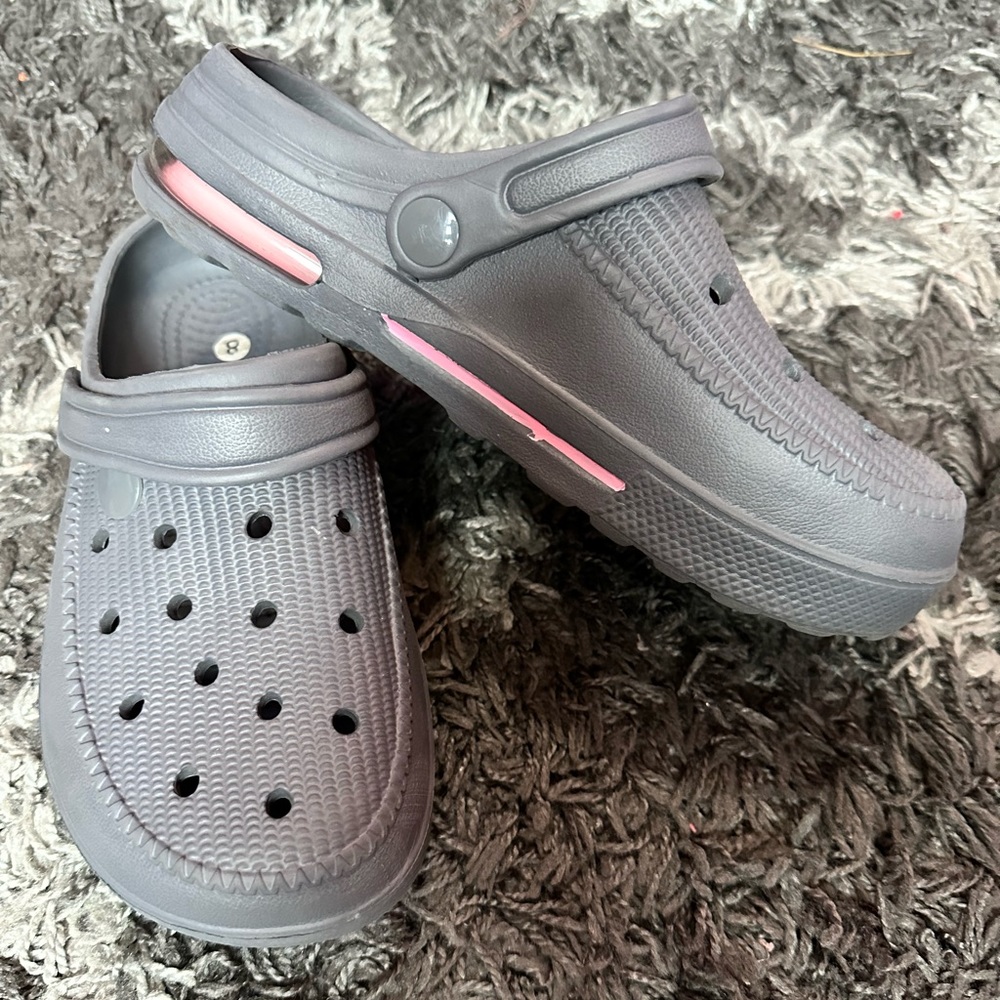 grey & pink slides